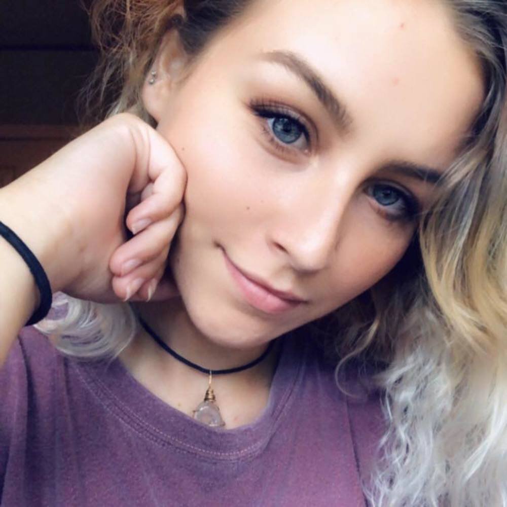 Meet your Posher, Hailey